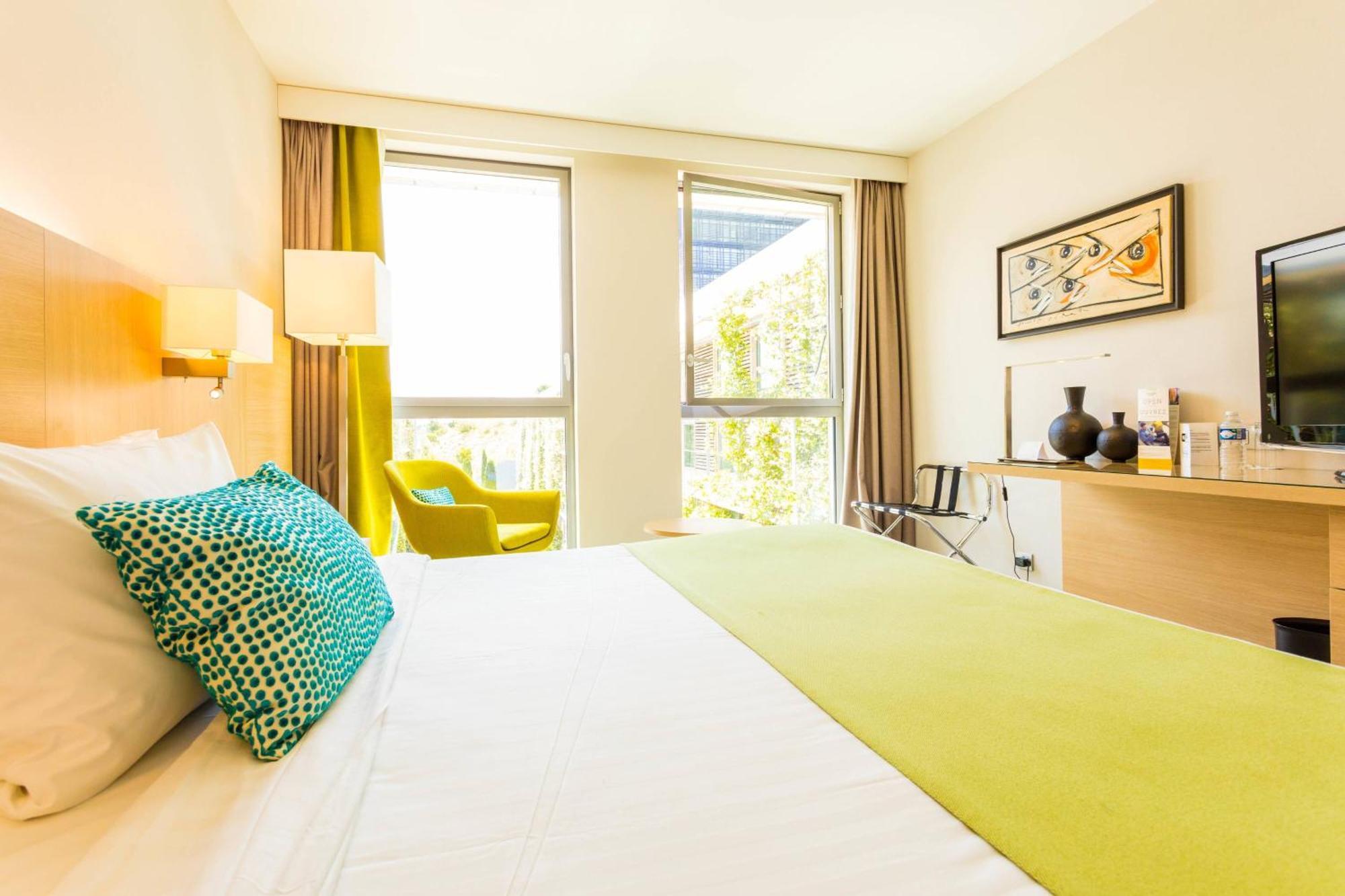 Courtyard By Marriott Montpellier Hotel Exterior photo